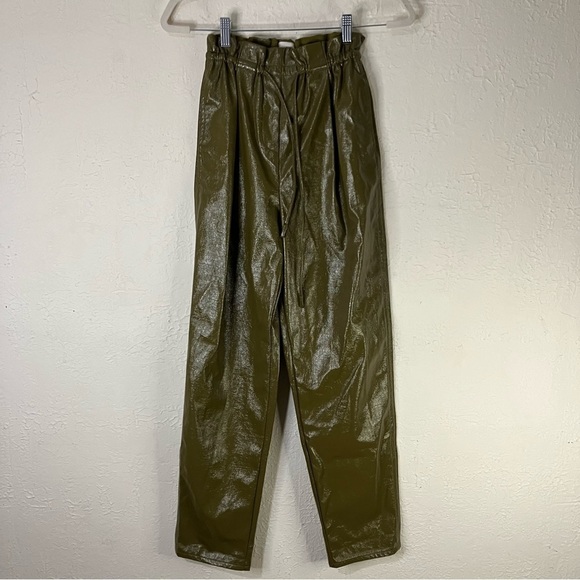 Aritzia Wilfred Jive High Waisted Faux Leather Pants in Avocado Green - Picture 3 of 10